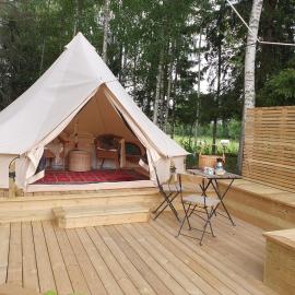 Skålbo gårdsglamping，位于耶尔夫瑟的酒店