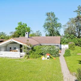 Cozy Home In Slagelse With Wifi，位于斯劳厄尔瑟的酒店