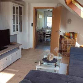 Ferienwohnung Hammerwaldblick im Dachgeschoss，位于塞尔布的酒店