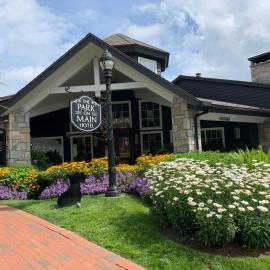 The Park On Main，位于海兰兹的酒店