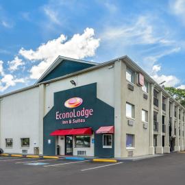 Econo Lodge Inn & Suites Virginia Beach - Norfolk