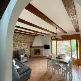 Casa Carmeta Beceite，位于贝塞特的酒店