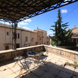 Appartement en Parc régional du Verdon avec grande terrasse privative，位于Puimoisson的酒店