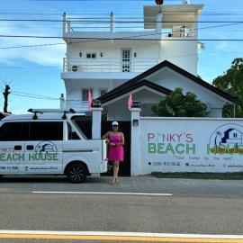 Pinky's Beach House，位于Victoria的酒店