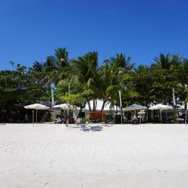 Costa Liz Island Resort，位于Pooc的酒店