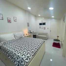Pinkys Guest House，位于Allen的酒店