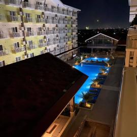 VP - Amani Grand Resort Residences, 03 Minutes Away From Mactan Airport - Bldg B - Unit 522，位于Pusok的酒店