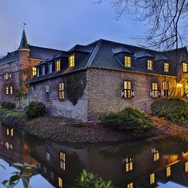 Hotel Schloss Walbeck，位于格尔德恩的酒店