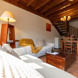 Apartamentos Rurales San Feliz，位于波拉·德莱纳的酒店