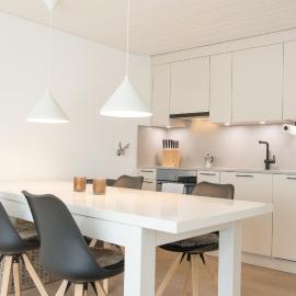 Stylish apartment with mountain view，位于伦策海德的酒店