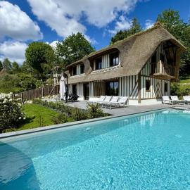 Villa Pier'Art - Piscine Jacuzzi Tennis Vue Mer，位于图克的酒店