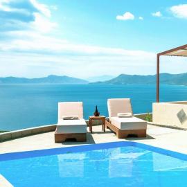 Dream Beyond Luxury Apartments，位于Órmos Koumaíïkon的酒店