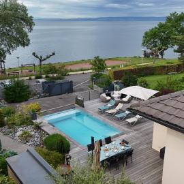 Villa Mesonke - Anthy sur Leman - Bord de lac，位于Anthy的酒店