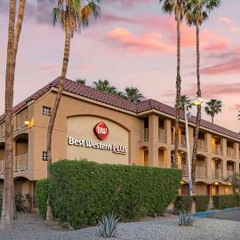 Best Western Plus Palm Desert Resort，位于棕榈荒漠的酒店