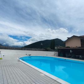 Residence con piscina Iseo Lake，位于帕拉蒂科的酒店