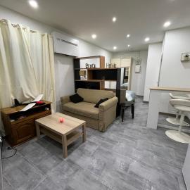 grand studio，位于吕内尔的酒店