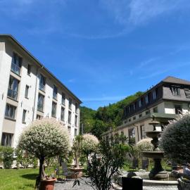 Hotel Scheid，位于施里斯海姆的酒店