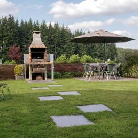 Escapade en Ardenne - Appartement Sur Jardin Verdoyant，位于贝尔特里的酒店