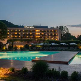 Sheraton Lake Como Hotel，位于科莫的酒店