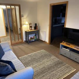 Apartment - 2 Bedrooms - Pet Friendly - Parking，位于安斯特拉瑟的酒店