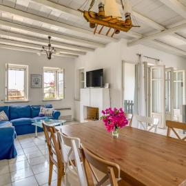 Villa Anna with seaview of Naxos，位于Isterni的酒店