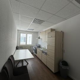 FeWo zentral in Leipzig für 8 Personen,位于莱比锡的酒店