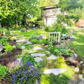 Tiny House with Hot Tub, close to golf, beaches and nature!，位于Oyster Bay的酒店