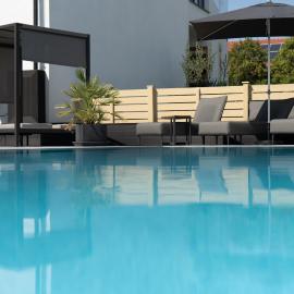 Kracher Hotel Doppelzimmer - für maximal 4 Personen inklusive Pool，位于伊尔米茨的酒店
