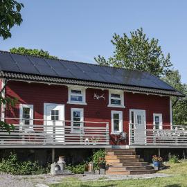 Skärgårdslägenhet med havsutsikt i Sankt Anna! NR2，位于Nedre Lagnö的酒店