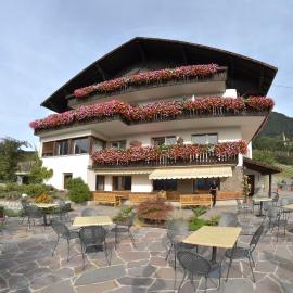 Pension Obertaberhof，位于思科纳的酒店