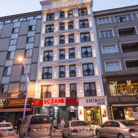 Shiboo Suite Otel，位于盖布泽的酒店