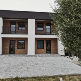 Apartmán pri parku IV，位于Solčany的酒店