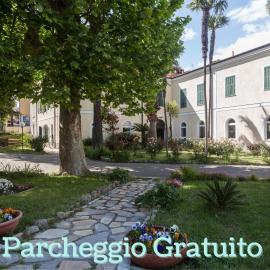 Casa Valdese di Vallecrosia Al Mare，位于瓦莱克罗夏的酒店