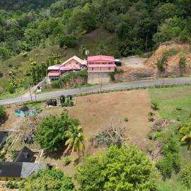 Las Cuevas Beach Lodge，位于Las Cuevas的酒店