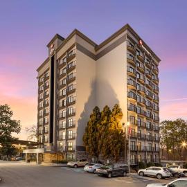 Best Western Plus Atlanta Airport East，位于亚特兰大的酒店