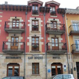 Hotel San Roque，位于雷诺萨的酒店