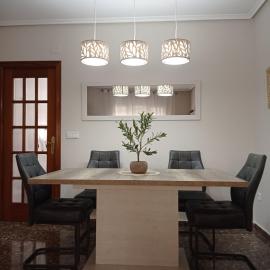 Feriado, apartamento con parking incluido，位于塞利亚的酒店