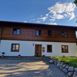 Bergeblick Bichl an der Ludlmühle，位于Bichl的酒店