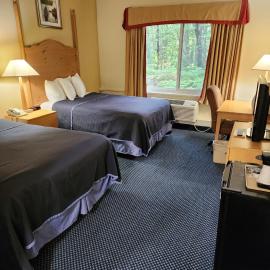 Katahdin Inn & Suites，位于Millinocket的酒店