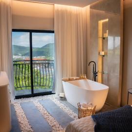 Morada Pedra Branca boutique Hotel，位于巴拉奈里奥-坎布里乌的酒店