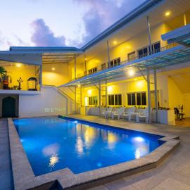 Puean Chang Resort Phuket，位于他朗的酒店