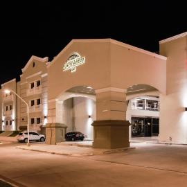 Howard Johnson Hotel & Casino,位于福尔摩沙的酒店