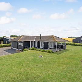 3 Bedroom Cozy Home In Slagelse，位于斯劳厄尔瑟的酒店