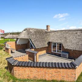 Holiday Home Ringkobing 77 With Hot Tub
