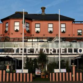 The Martello Hotel，位于布瑞的酒店