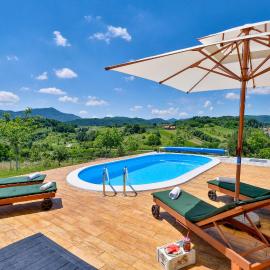 Cozy Home In Lepoglava With Sauna，位于Lepoglava的酒店