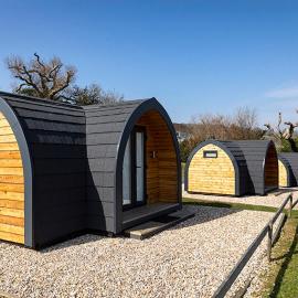 Camping Pods Wood Farm Holiday Park，位于查茅斯的酒店
