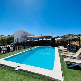 CASA RURAL PRIVADA El ASIENTO LOS GEMELOS，位于Pruna的酒店