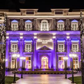King & Queen Boutique Hotel,位于费里的酒店