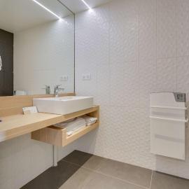 Brit Hotel Confort Saint-Dizier，位于圣迪济耶的酒店